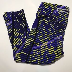 Athleta- Mixed Stripes Mid-Calve Leggings